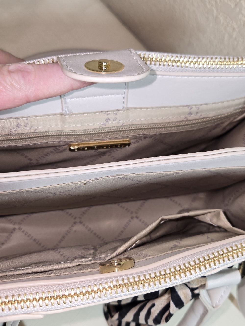 New! Steve Madden Bgenna Purse In Chalk (Would Call It Taupe) - Picture 8 of 13